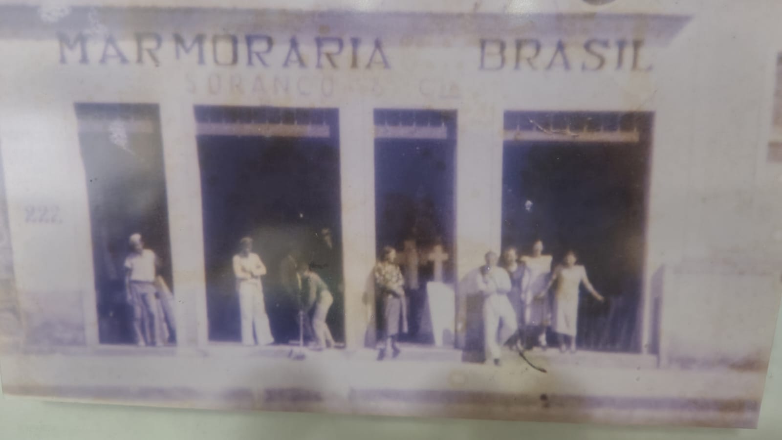 Marmoraria Brasil — Soranço & Cia., a primeira fachada da família.